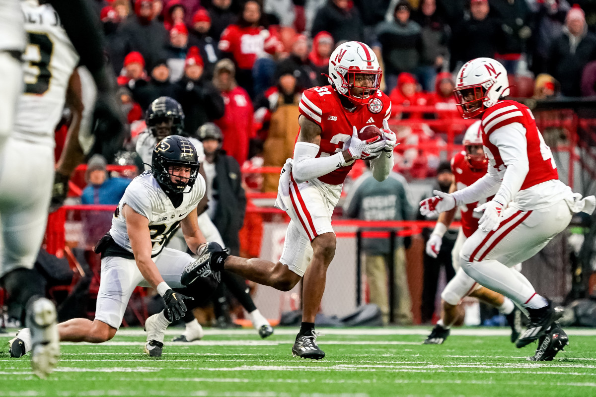 NU vs. Purdue 2023 - Tommi Hill intercepts pass